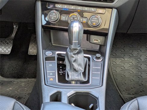 Certified 2019 Volkswagen Jetta SEL Premium image 20