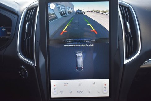 Used 2022 Ford Edge Titanium image 28