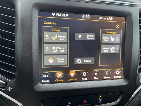Used 2021 Jeep Cherokee Trailhawk w/ Sun, Sound & Nav Group image 26