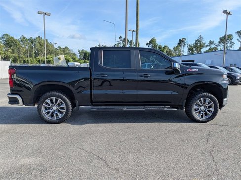Used 2022 Chevrolet Silverado 1500 LT image 3