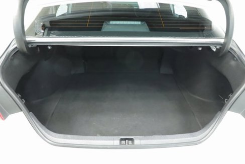 Used 2020 Toyota Camry LE image 25