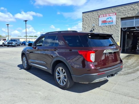 Used 2023 Ford Explorer XLT w/ Equipment Group 202A image 5