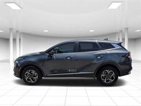 Used 2023 Kia Sportage LX image 6