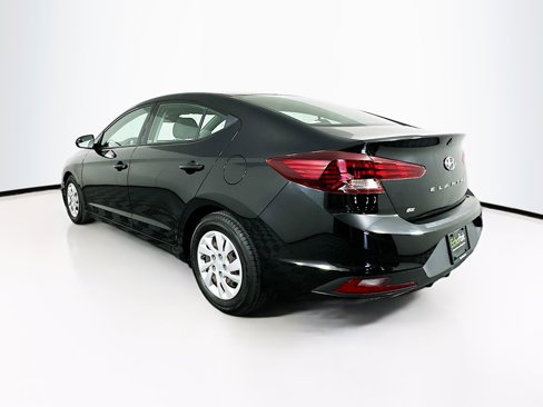 Used 2020 Hyundai Elantra SE w/ Cargo Package (C1) image 5