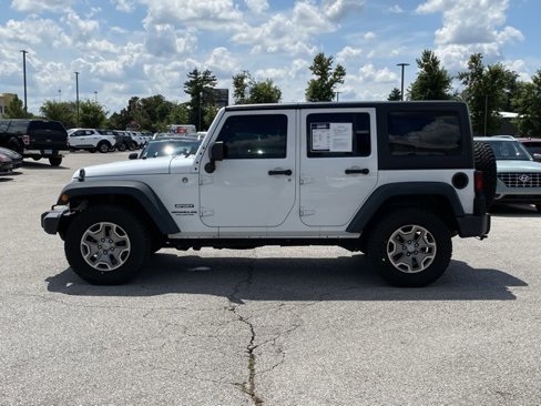 Used 2015 Jeep Wrangler Unlimited Sport image 4