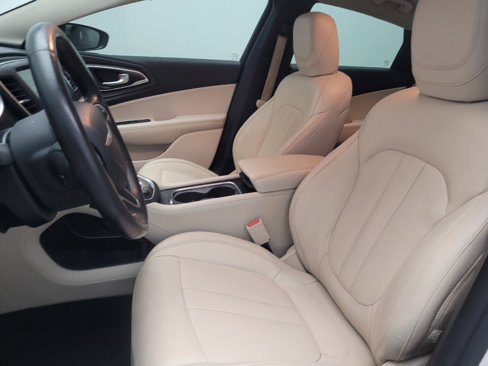 Used 2017 Chrysler 200 Limited Platinum image 17