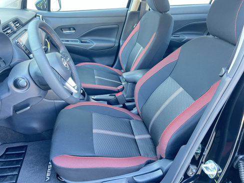 New 2025 Nissan Versa SR w/ Trunk Package image 10