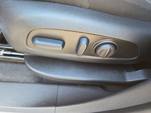 Used 2023 Chevrolet Equinox LT image 35