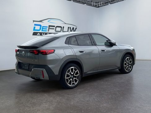 Certified 2025 BMW X2 xDrive28i w/ Convenience Package image 3