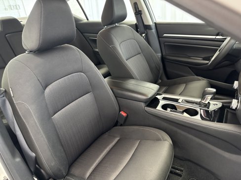 Used 2023 Nissan Altima 2.5 SV image 13
