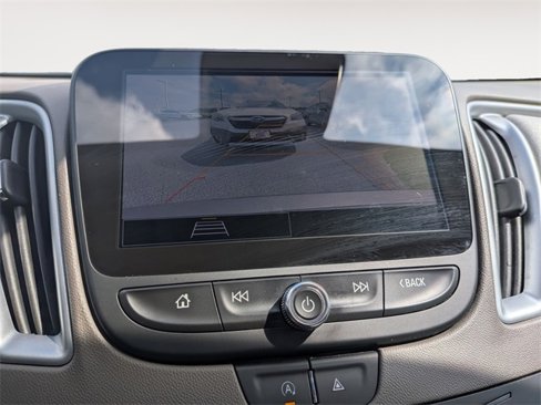 Used 2023 Chevrolet Malibu LT image 18