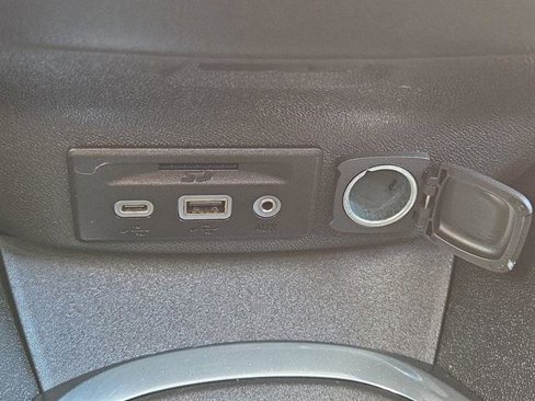 Used 2019 Chevrolet Malibu Hybrid w/ Leather Package image 26