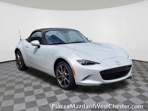 Used 2019 MAZDA MX-5 Miata Grand Touring image 1