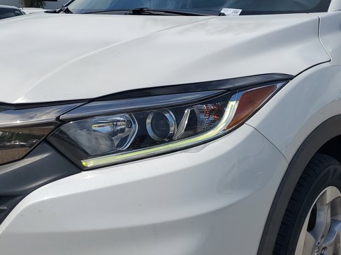 Used 2021 Honda HR-V LX image 11