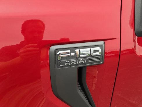 Used 2022 Ford F150 Lariat image 9