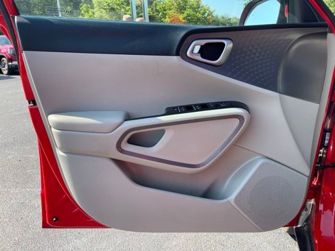 Used 2020 Kia Soul S image 14