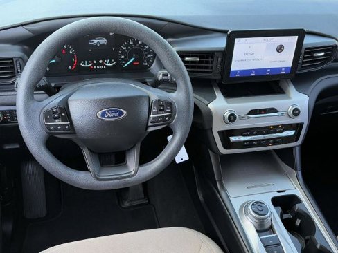 Certified 2022 Ford Explorer 2WD image 13