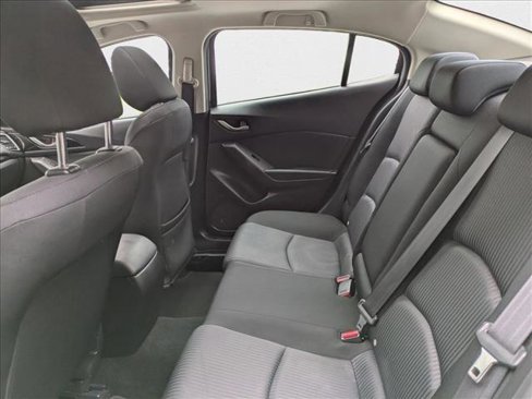 Used 2016 MAZDA MAZDA3 i Touring w/ Popular Equipment Package image 19