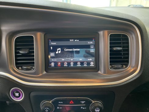 Used 2020 Dodge Charger SXT w/ Leather Interior Group image 35