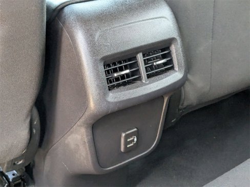 Used 2024 Chevrolet Equinox LT image 28