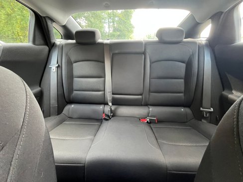 Used 2024 Chevrolet Malibu LT image 34