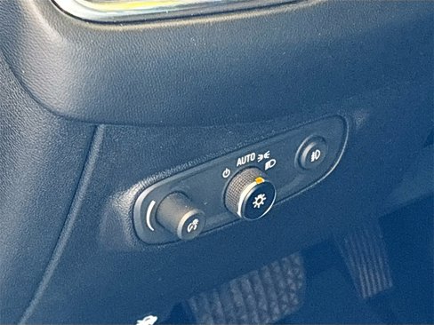 Used 2020 Chevrolet Equinox LT image 10