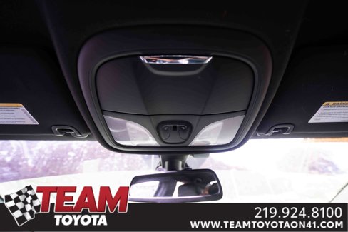 Used 2016 Chrysler 200 S w/ Comfort Group image 18