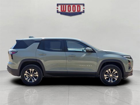 New 2026 Chevrolet Equinox LT w/ Safety and Technology Package image 2