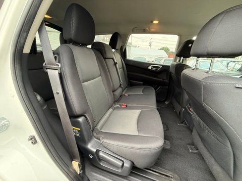 Used 2017 Nissan Pathfinder SV w/ Trailer Tow Package image 29