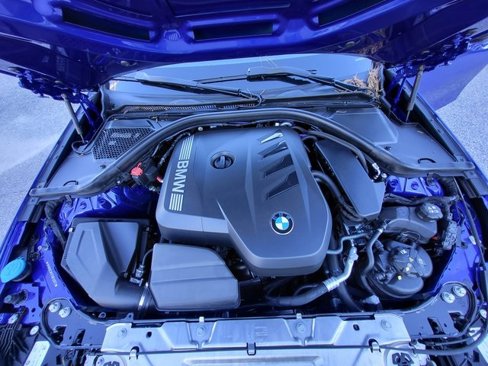 New 2025 BMW 330i Sedan w/ M Sport Package image 9