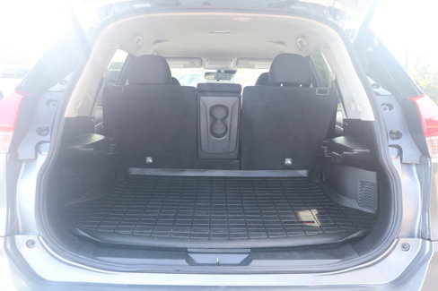 Used 2019 Nissan Rogue SV image 31