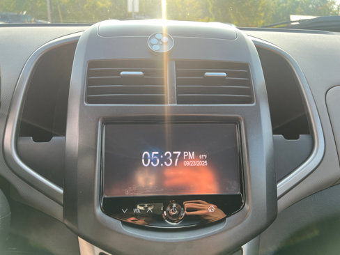 Used 2015 Chevrolet Sonic LT image 21