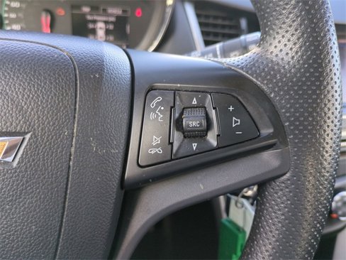 Used 2020 Chevrolet Trax LS image 29