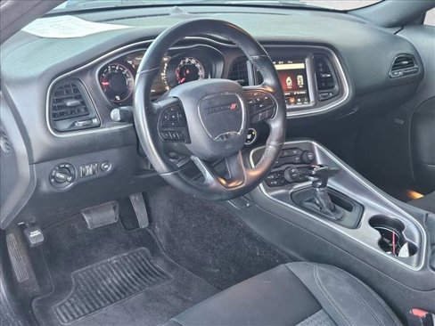 Used 2018 Dodge Challenger SXT w/ Blacktop Package image 10