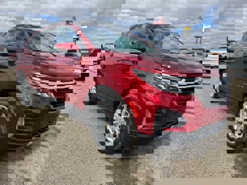 Used 2023 Chevrolet Equinox LT image 1