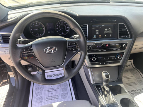 Used 2016 Hyundai Sonata SE image 11