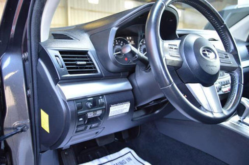 Used 2010 Subaru Outback 2.5i Premium w/ Protection Package 1A image 27