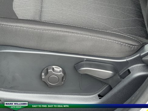 Used 2022 Ford EcoSport SE w/ SE Convenience Package image 8