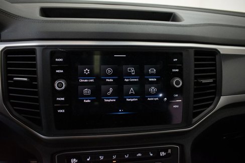 Used 2021 Volkswagen Atlas Cross Sport SE image 15