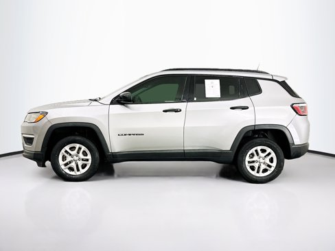 Used 2018 Jeep Compass Sport w/ Tech Group image 4