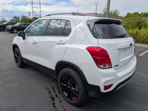 Used 2022 Chevrolet Trax LT w/ Redline Edition image 6