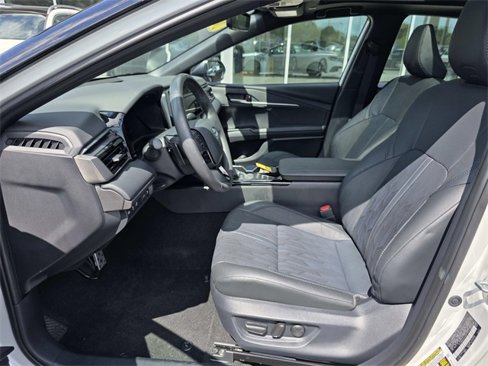 Used 2025 Toyota Camry XSE image 11