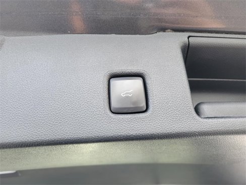 Used 2020 Ford Escape SEL image 13
