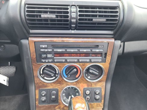 Used 2000 BMW Z3 2.5i image 9