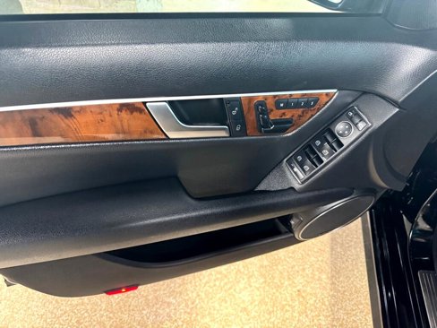 Used 2012 Mercedes-Benz C 300 4MATIC Sedan image 7