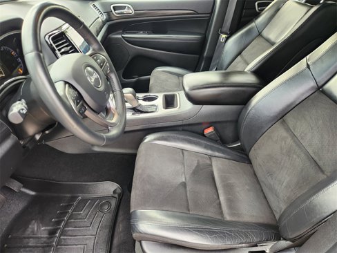 Used 2019 Jeep Grand Cherokee Altitude image 11
