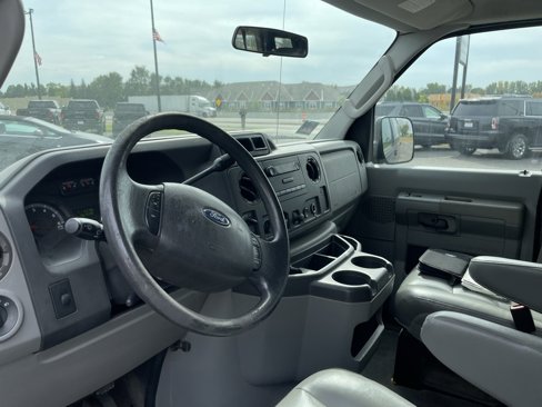 Used 2009 Ford E-350 and Econoline 350 XLT image 22