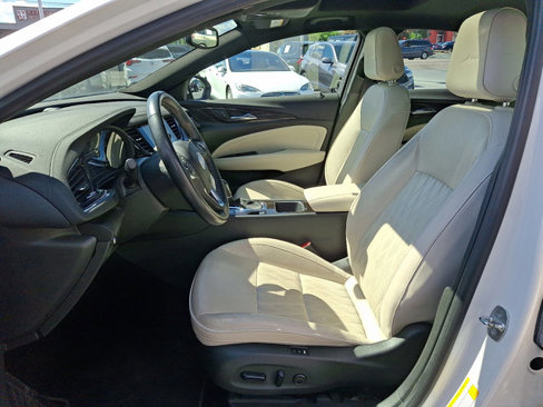 Used 2020 Buick Regal Avenir w/ Driver Confidence Package II image 14