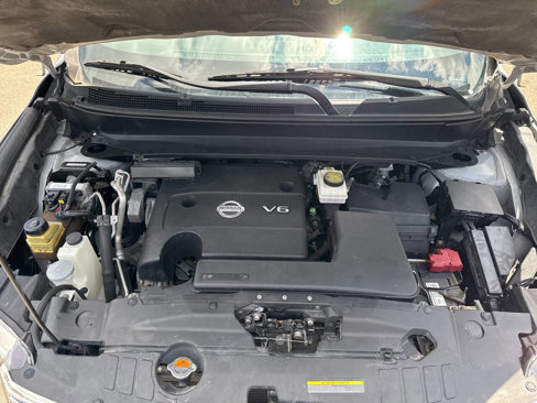 Used 2013 Nissan Pathfinder S image 21