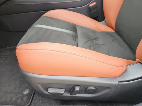 New 2025 MAZDA CX-30 Carbon image 21